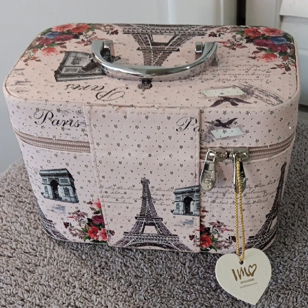 Paris Themed Train Case/Cosmetic Case - Picture 2 of 9